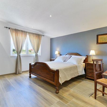 Modern Rustic Villa Kate Бенковаць Екстер'єр фото