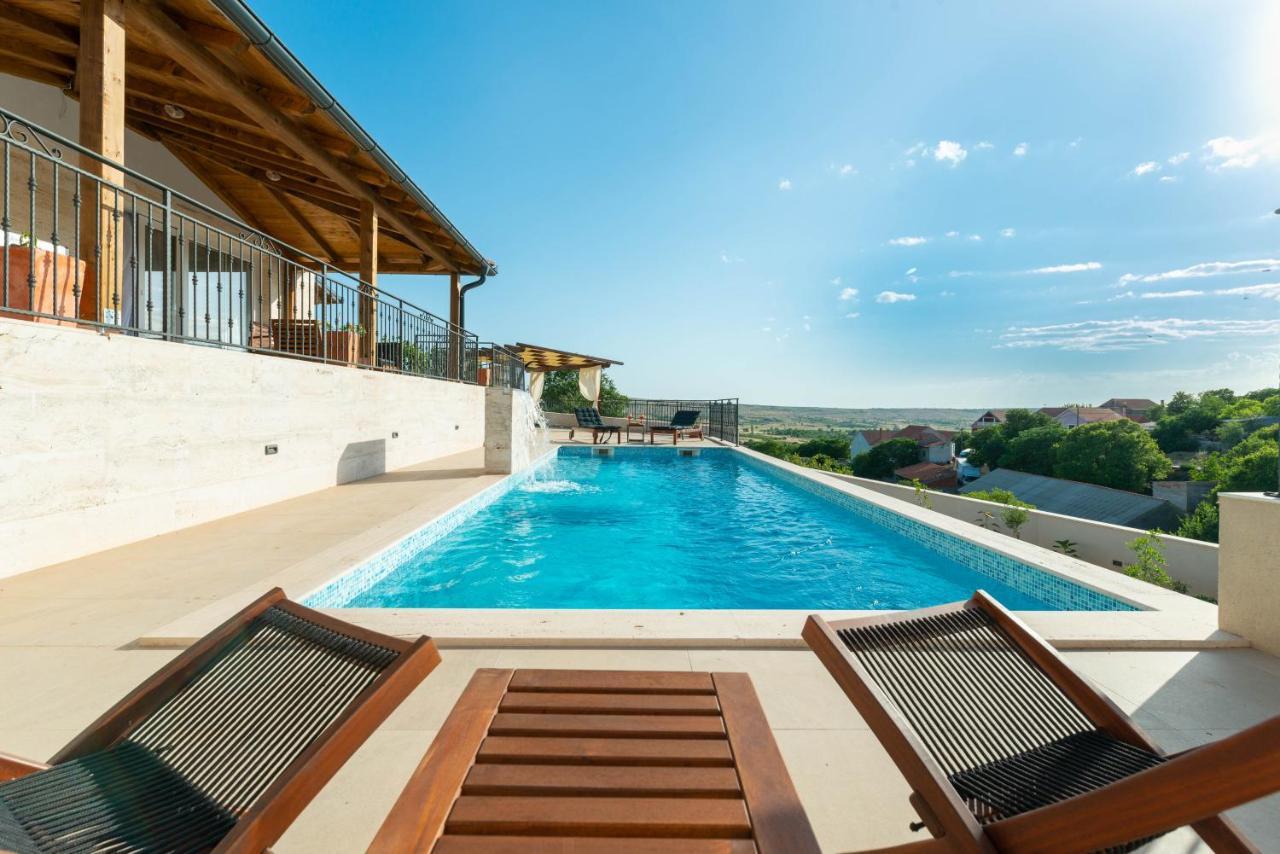 Modern Rustic Villa Kate Бенковаць Екстер'єр фото